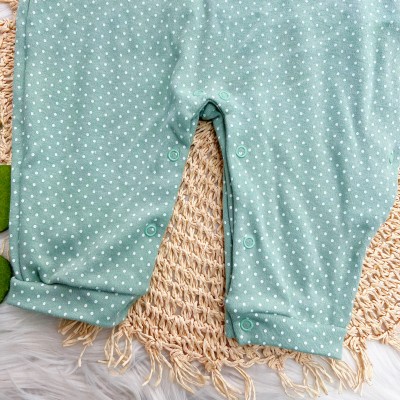 Macacão Trape Zape  - Nasci Para Brilhar - Off White e Verde